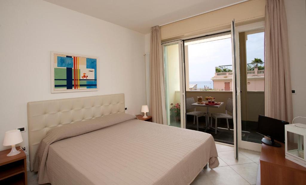 Residence Dell'Angelo Ospedaletti Room photo